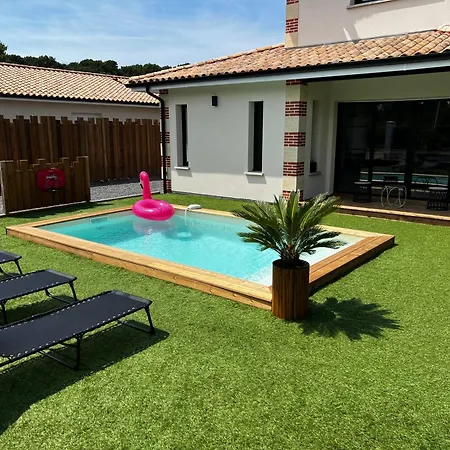 Villa Gujanaise *